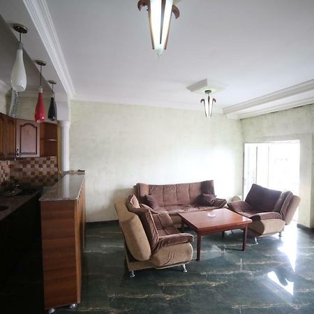Makvalas Apartment In Batumi Centre Exteriör bild