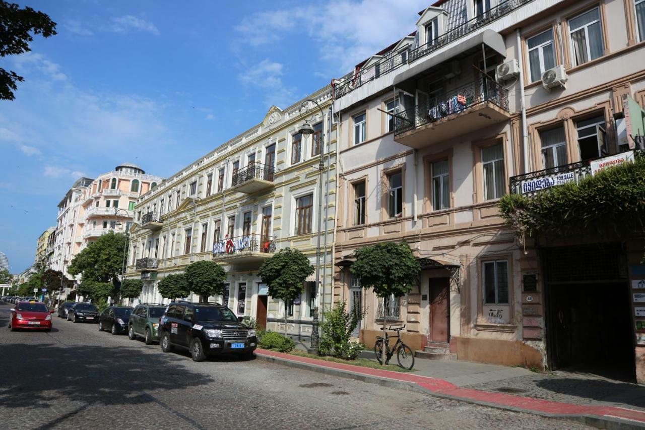 Makvalas Apartment In Batumi Centre Exteriör bild